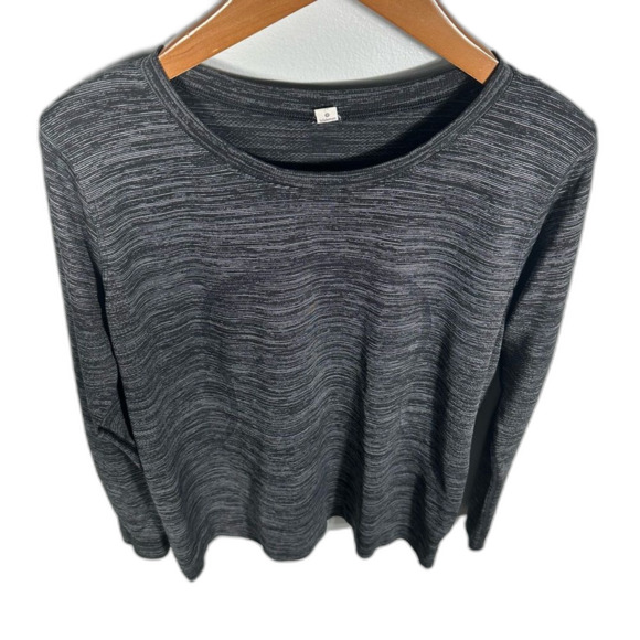 Lululemon Crew Neck Long Sleeve Swiftly Tech Knit Top Size 10 Workout Gym Active - Picture 10 of 10